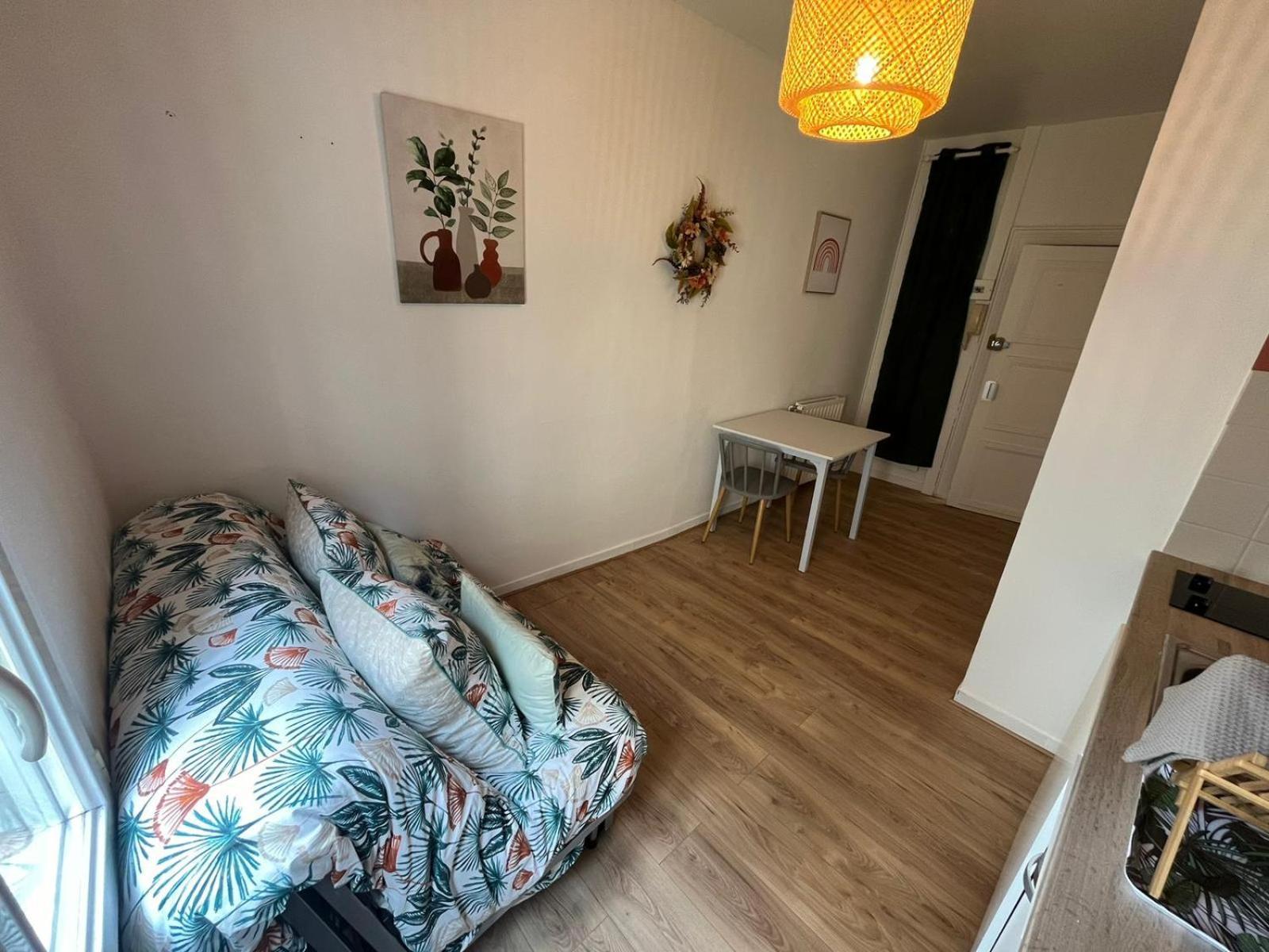 Studio Calme Plein Centre Νιόρ Εξωτερικό φωτογραφία